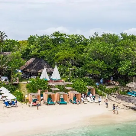 Sky Beach Hotel *